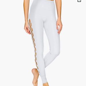 White Alo Yoga leggings
